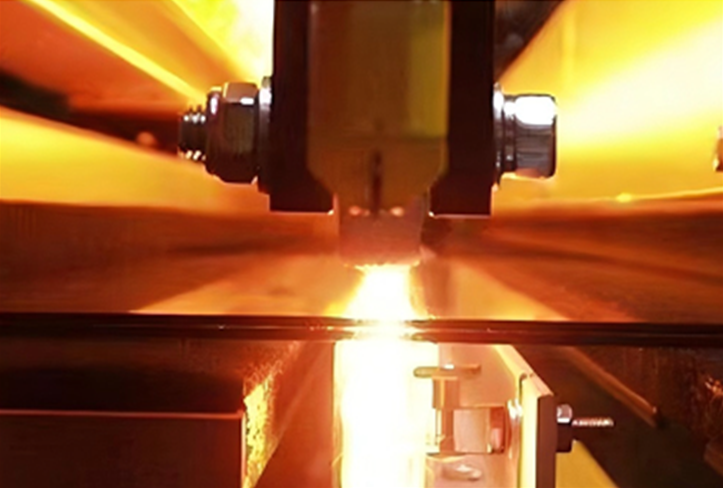 Gold reflector plate for furnace